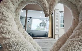 Hotel White House, Munnar